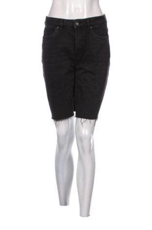 Damen Shorts Vero Moda, Größe S, Farbe Schwarz, Preis 28,62 €