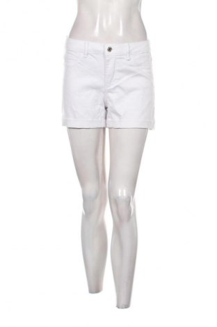 Női rövidnadrág Vero Moda, Méret M, Szín Fehér, Ár 5 469 Ft
