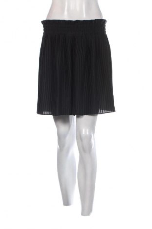 Damen Shorts Zara, Größe L, Farbe Schwarz, Preis 13,99 €