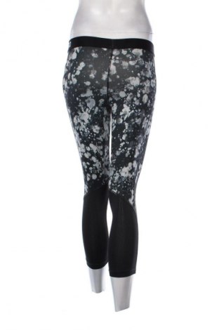 Dámske legíny  Nike, Veľkosť S, Farba Viacfarebná, Cena  17,39 €