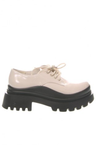 Damenschuhe Cropp, Größe 38, Farbe Ecru, Preis 24,77 €