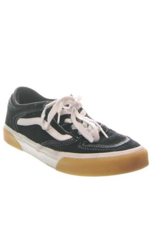 Дамски обувки Vans, Размер 38, Цвят Многоцветен, Цена 132,54 лв.