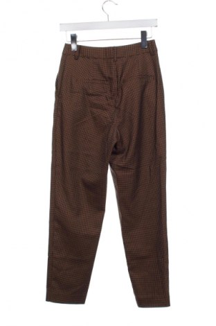 Damskie spodnie About You, Rozmiar XS, Kolor Kolorowy, Cena 109,08 zł