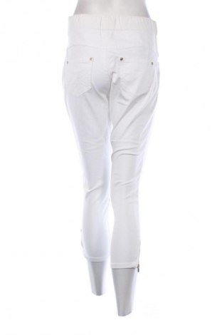 Pantaloni de femei Avon, Mărime M, Culoare Alb, Preț 79,00 Lei