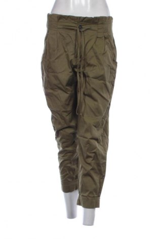 Damskie spodnie Bershka, Rozmiar M, Kolor Zielony, Cena 95,99 zł
