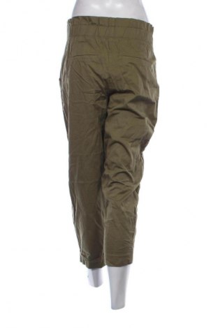 Damskie spodnie Bershka, Rozmiar M, Kolor Zielony, Cena 95,99 zł
