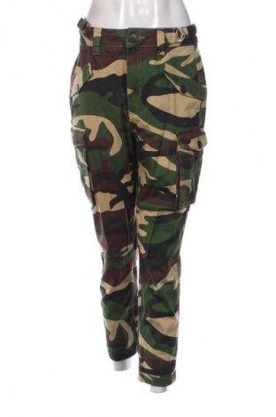 Damenhose Bershka, Größe M, Farbe Mehrfarbig, Preis 15,13 €