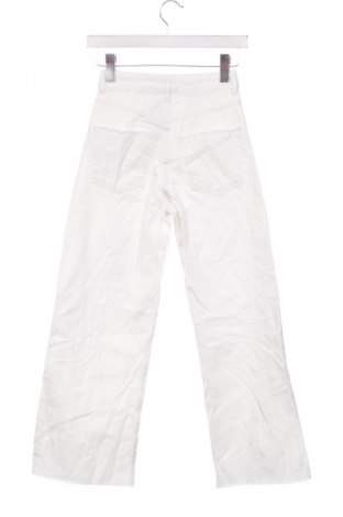 Pantaloni de femei Bershka, Mărime XXS, Culoare Alb, Preț 76,32 Lei
