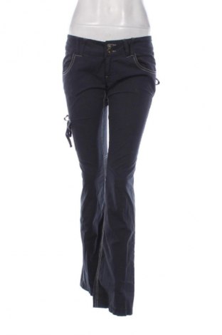 Damenhose Guess, Größe M, Farbe Blau, Preis € 38,09