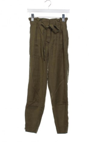 Dámske nohavice H&M, Veľkosť XS, Farba Zelená, Cena  15,36 €