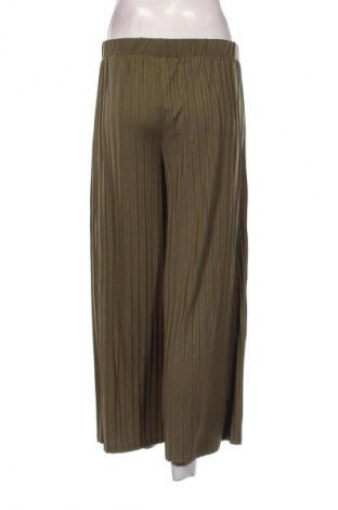 Damenhose Jean Pascale, Größe M, Farbe Grün, Preis € 13,99