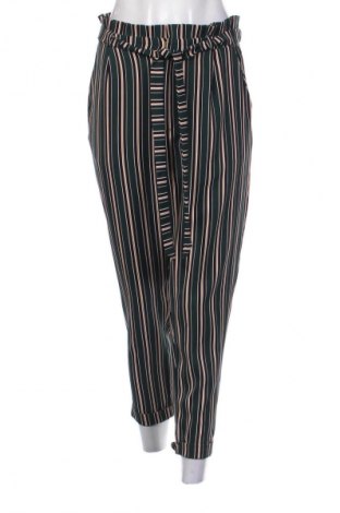 Pantaloni de femei Pull&Bear, Mărime M, Culoare Multicolor, Preț 80,34 Lei