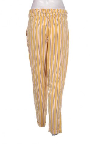Damenhose Pull&Bear, Größe M, Farbe Mehrfarbig, Preis € 14,75
