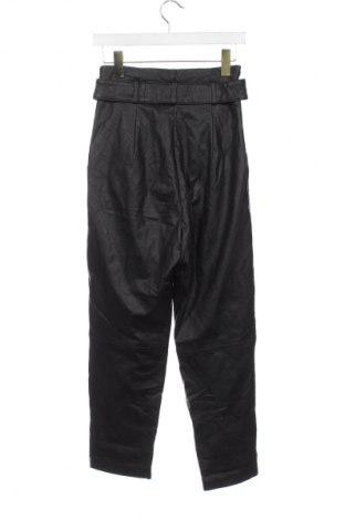 Pantaloni de femei Stradivarius, Mărime XS, Culoare Negru, Preț 98,99 Lei