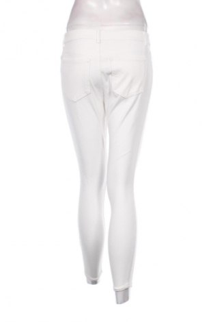 Damenhose Uniqlo, Größe M, Farbe Ecru, Preis 20,97 €