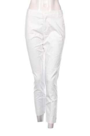 Damenhose United Colors Of Benetton, Größe M, Farbe Weiß, Preis 28,99 €