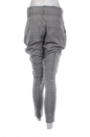 Pantaloni de femei Vero Moda, Mărime M, Culoare Multicolor, Preț 72,03 Lei