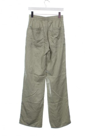 Pantaloni de femei Zara, Mărime XS, Culoare Verde, Preț 71,10 Lei