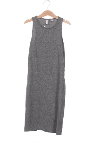 Dámské tilko  H&M Divided, Velikost XS, Barva Šedá, Cena  279,00 Kč
