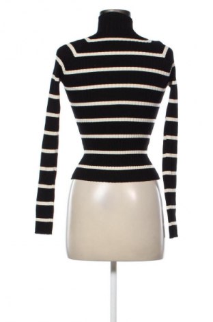 Damenpullover Stradivarius, Größe M, Farbe Mehrfarbig, Preis 15,00 €