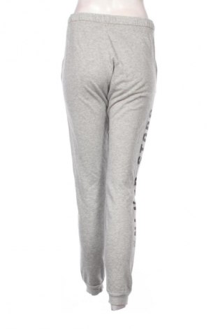 Pantaloni trening de femei Bershka, Mărime S, Culoare Gri, Preț 35,99 Lei