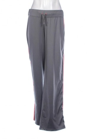 Dámske tepláky Umbro, Veľkosť M, Farba Sivá, Cena  30,67 €