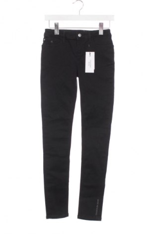 Detské džínsy  Calvin Klein Jeans, Veľkosť 13-14y/ 164-168 cm, Farba Čierna, Cena  63,24 €