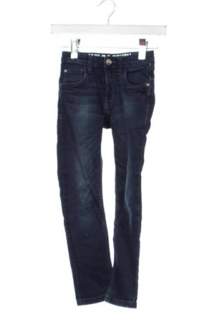 Kinderjeans Wild roses, Größe 6-7y/ 122-128 cm, Farbe Blau, Preis € 17,00