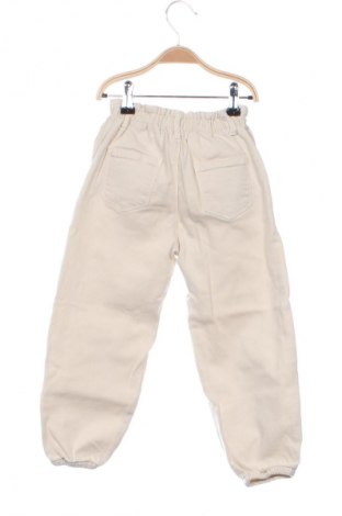 Детски дънки Zara, Размер 3-4y/ 104-110 см, Цвят Екрю, Цена 48,45 лв.