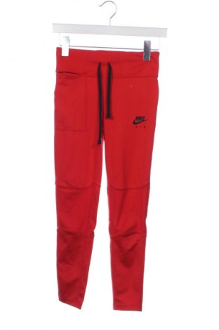 Dětské legíny  Nike, Velikost 10-11y/ 146-152 cm, Barva Červená, Cena  489,00 Kč