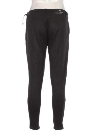 Herrenhose Legend, Größe M, Farbe Mehrfarbig, Preis 26,99 €