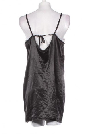 Piżama
 H&M Divided, Rozmiar L, Kolor Czarny, Cena 142,53 zł