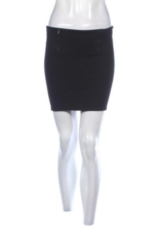 Rock Bershka, Größe S, Farbe Schwarz, Preis € 13,99