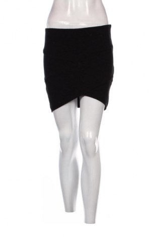 Fustă Bershka, Mărime L, Culoare Negru, Preț 64,99 Lei