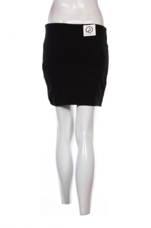 Fustă Bershka, Mărime L, Culoare Negru, Preț 64,99 Lei