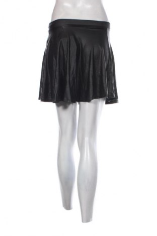 Φούστα Bershka, Μέγεθος S, Χρώμα Μαύρο, Τιμή 12,99 €