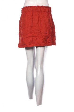 Sukňa Bershka, Veľkosť M, Farba Červená, Cena  11,95 €