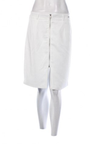 Rock Doca, Größe M, Farbe Weiß, Preis 18,30 €