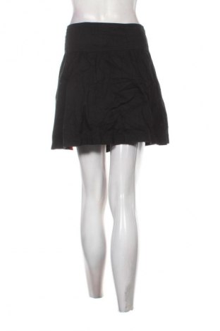 Пола Edc By Esprit, Размер M, Цвят Черен, Цена 41,99 лв.