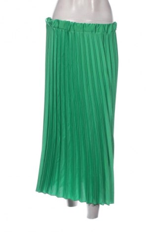Rock NEW COLLECTION, Größe S, Farbe Grün, Preis 50,35 €