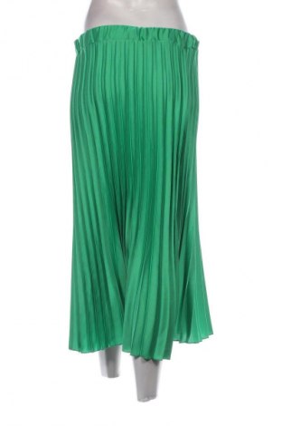 Rock NEW COLLECTION, Größe S, Farbe Grün, Preis 50,35 €