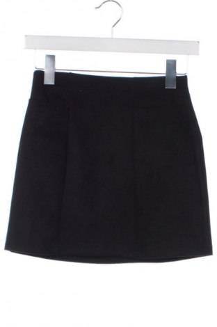 Sukně Pull&Bear, Velikost XS, Barva Černá, Cena  129,00 Kč