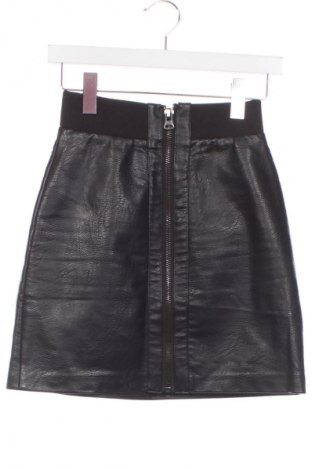 Sukně Stradivarius, Velikost XXS, Barva Černá, Cena  242,00 Kč