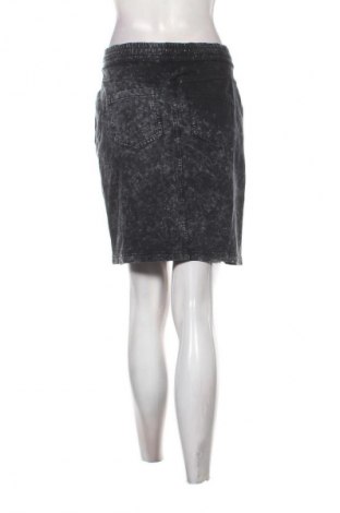Rock Tredy, Größe M, Farbe Mehrfarbig, Preis € 13,99