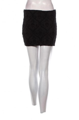 Sukňa Zara Trafaluc, Veľkosť S, Farba Čierna, Cena  23,95 €