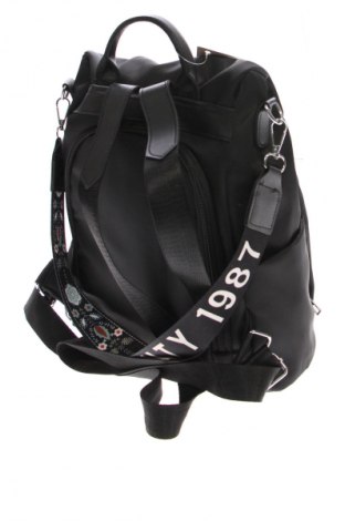 Rucksack Unbranded, Farbe Mehrfarbig, Preis 10,00 €