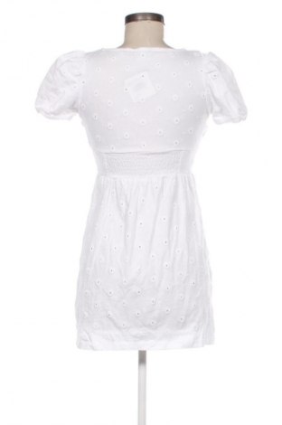 Φόρεμα ASOS, Μέγεθος S, Χρώμα Λευκό, Τιμή 24,55 €