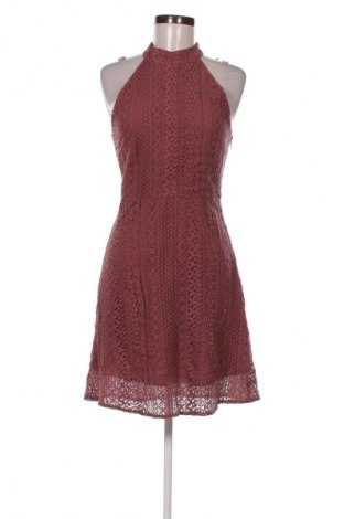 Kleid About You, Größe S, Farbe Aschrosa, Preis € 43,99
