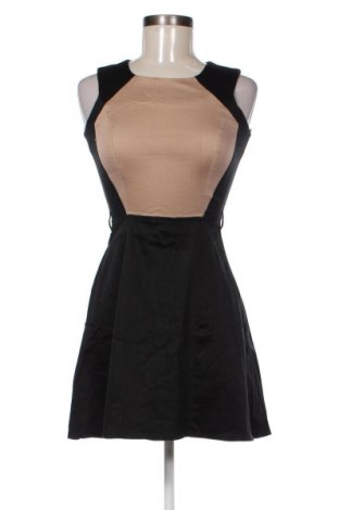 Φόρεμα Adrom, Μέγεθος S, Χρώμα Πολύχρωμο, Τιμή 14,75 €