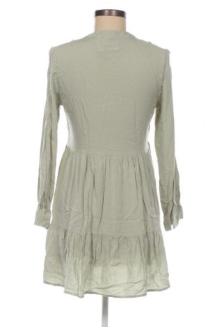 Kleid Amisu, Größe S, Farbe Grün, Preis 14,83 €